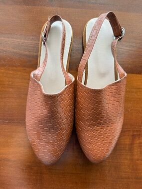 Woven Slingback Flats in Brown
